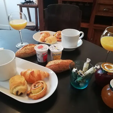 Couette-café La Tour Grégoire 4*