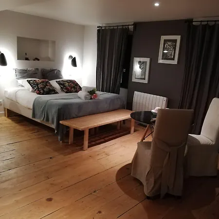 ベッド・アンド・ブレックファスト La Tour Gregoire クレルモン・フェラン