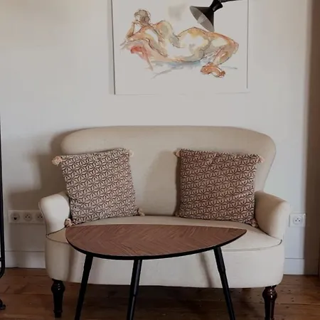 ベッド・アンド・ブレックファスト La Tour Gregoire クレルモン・フェラン