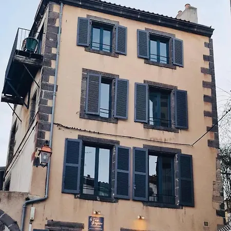 ベッド・アンド・ブレックファスト La Tour Gregoire クレルモン・フェラン