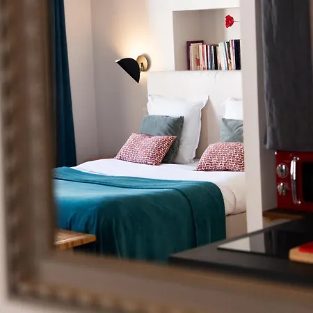 Bed & Breakfast La Tour Grégoire 4*