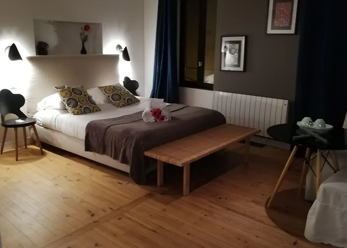 La Tour Grégoire Bed and breakfast 4*