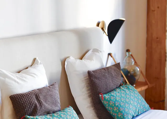 La Tour Gregoire Bed & Breakfast 4*